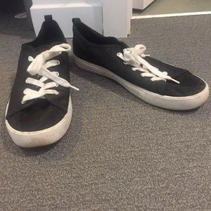 Forever 21 street sneakers